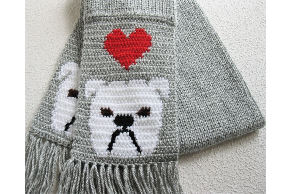 gray Bulldog scarf