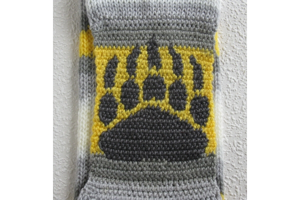 bear paw print crochet