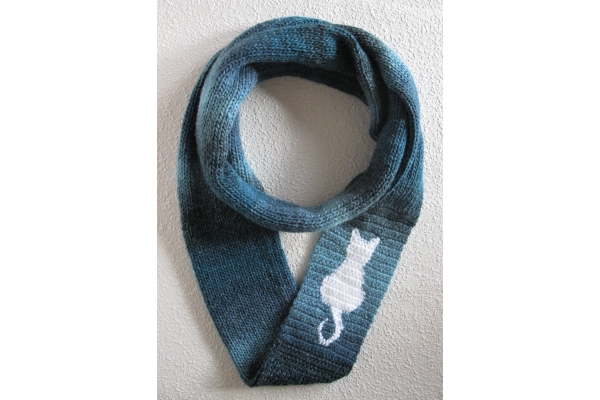 shades of blue cat scarf