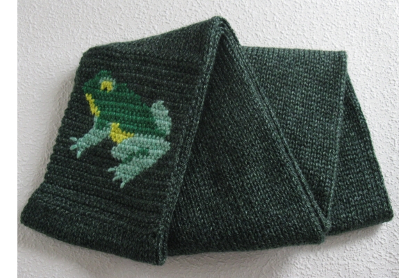 knit frog scarf