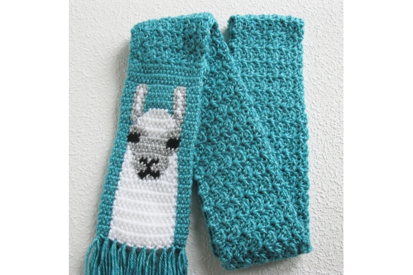 full view llama scarf