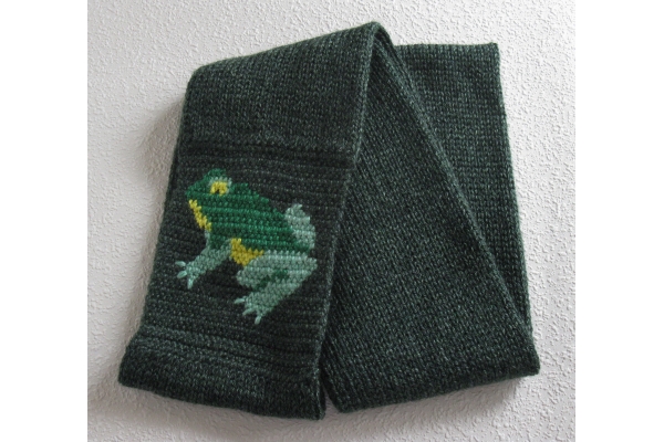 green frog scarf