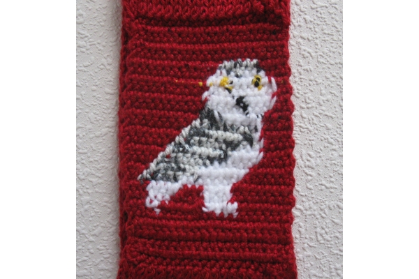 reverse owl motif