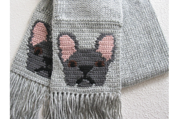 scarf with Frenchies