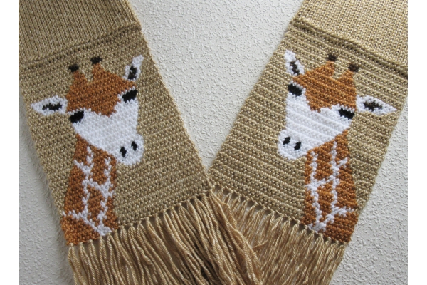 knit giraffes