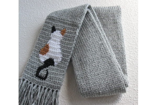 full view of cat scarf