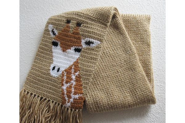 folded giraffe scarf