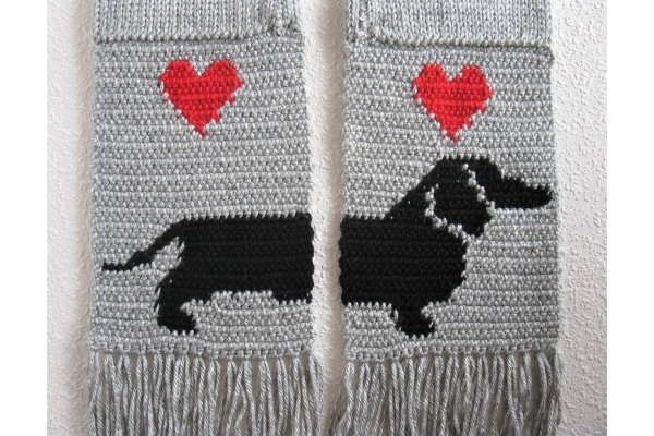 back side of scarf