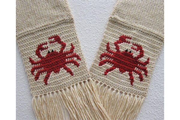 cute crochet crab scarf