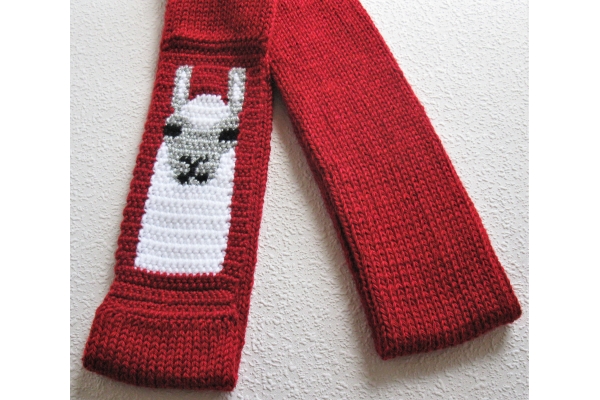 folded llama scarf