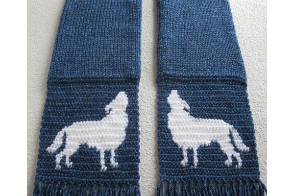 royal blue scarf with wolves