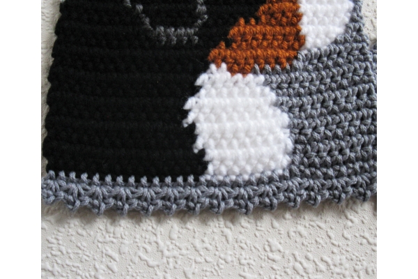 bottom edge of scarf