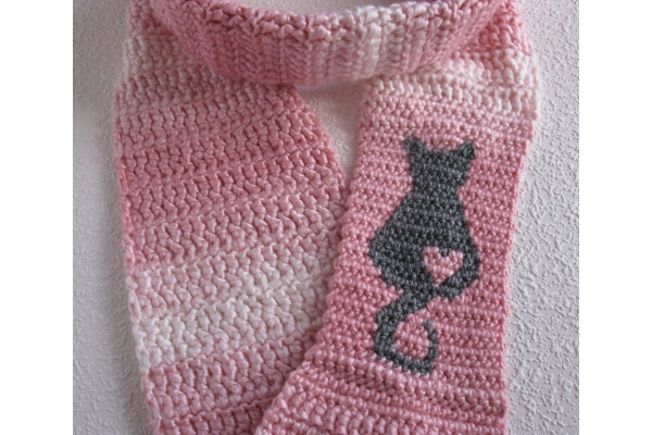 cat and heart scarf