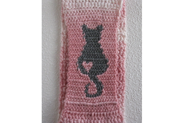 reverse view of cat design