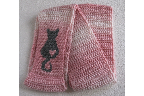 folded cat scarf