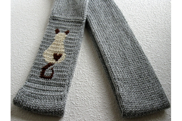 folded cat scarf