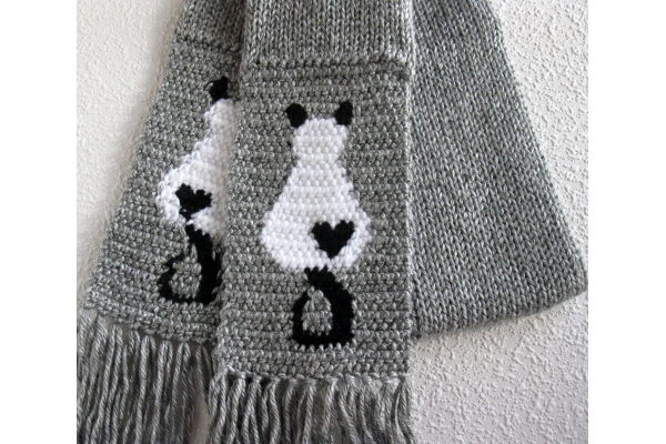 folded cat scarf