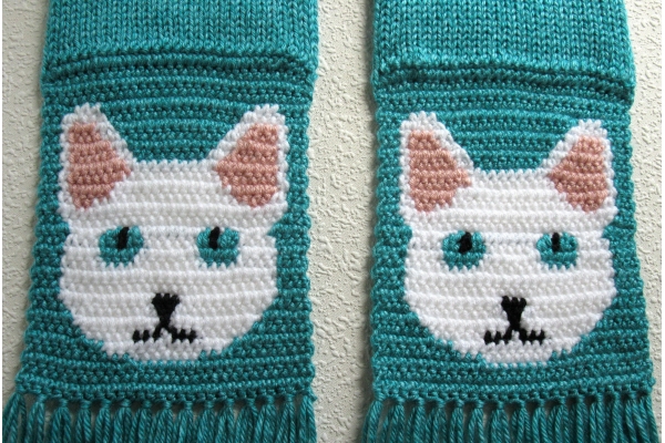 scarf with cats