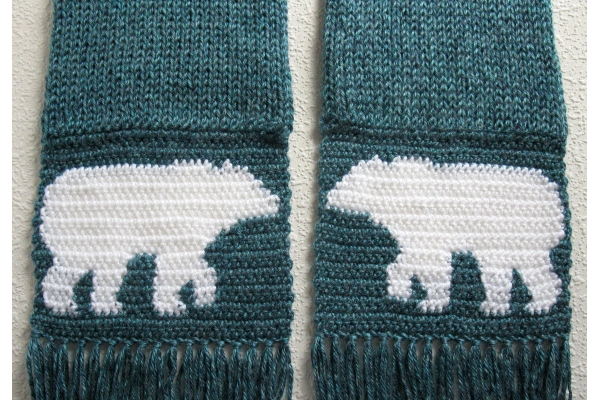 blue scarf with polar bears