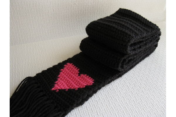 pink hearts scarf