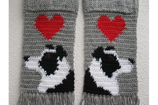 reverse collie motif