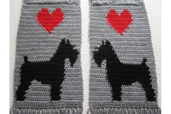 reverse dog motif