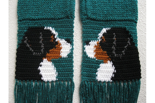 reverse dog motif