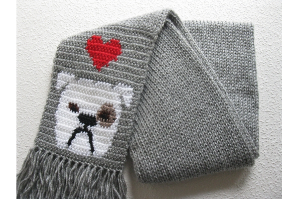 gray bulldog scarf