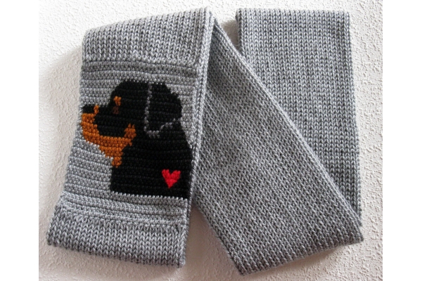 rottie dog scarf