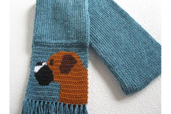 folded boxer scarf