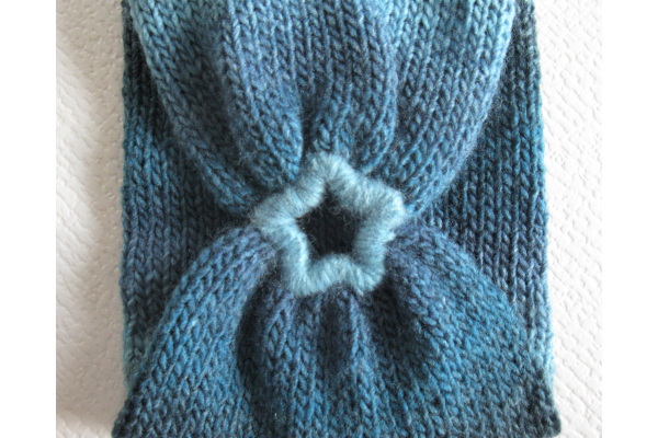 infinity scarf with star