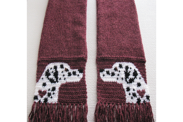 Dalmatian scarf