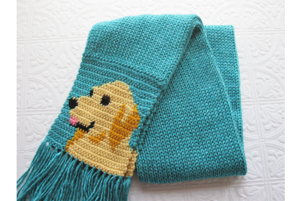 Golden Retriever Scarf. Turquoise blue knitted scarf with yellow dogs ...