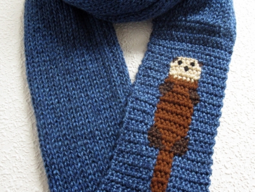 Otter scarf