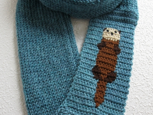 Blue otter infinity scarf