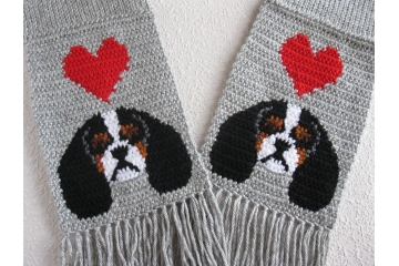Gray knit King Charles Cavalier Spaniel scarf with tricolor dogs and red hearts
