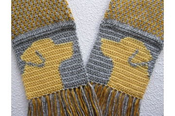 Yellow Lab Scarf. Gold and gray fair isle scarf with Labrador retriever dogs
