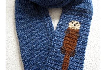 Otter scarf